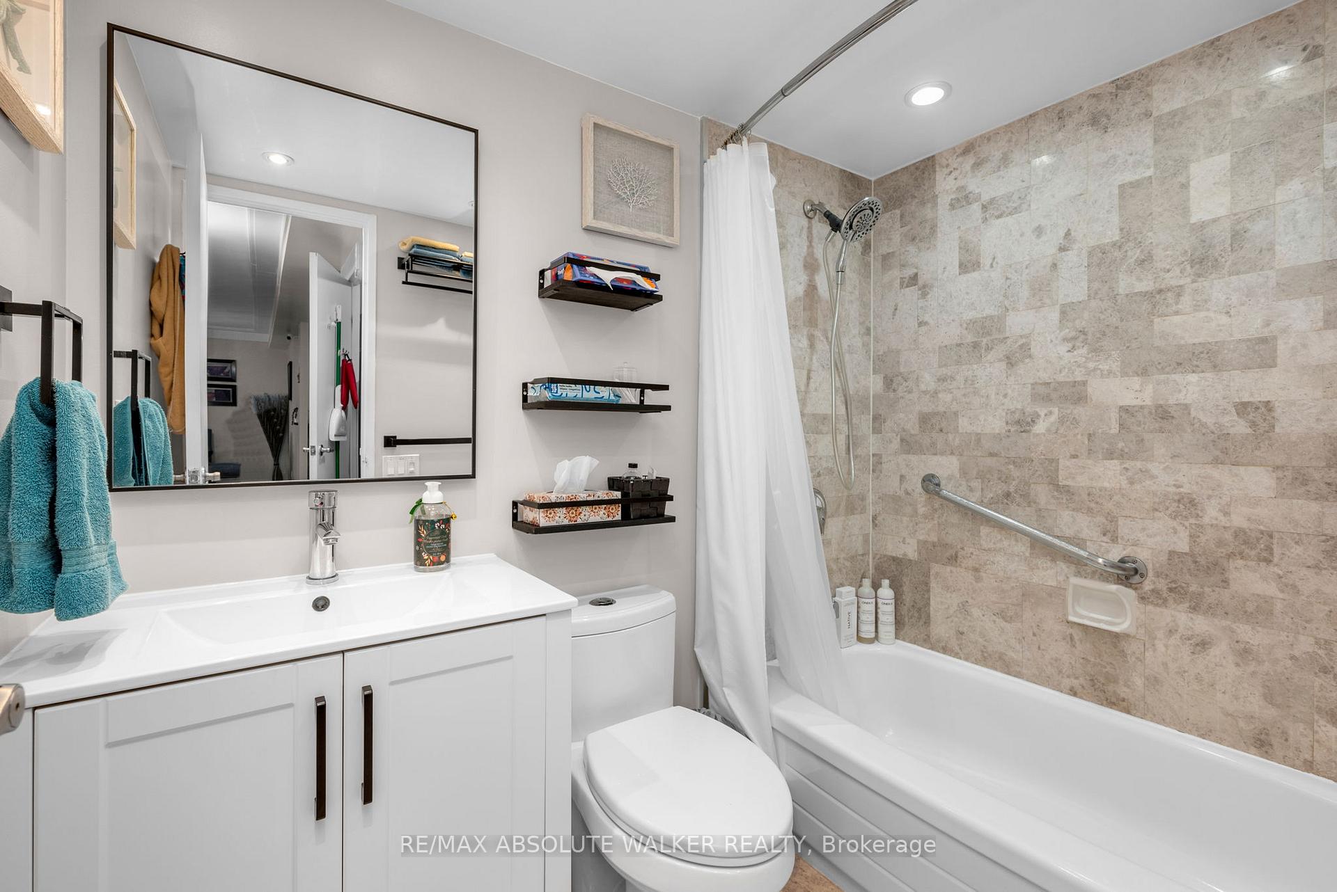 Photo 26 of Unit 901, 555 Brittany Drive, Ottawa, Viscount Alexander Park — HOMEH