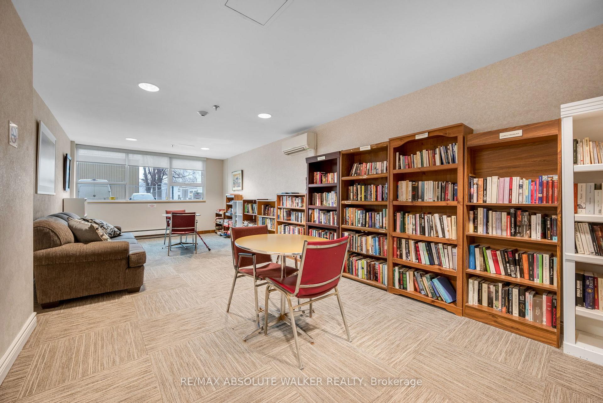 Photo 32 of Unit 901, 555 Brittany Drive, Ottawa, Viscount Alexander Park — HOMEH