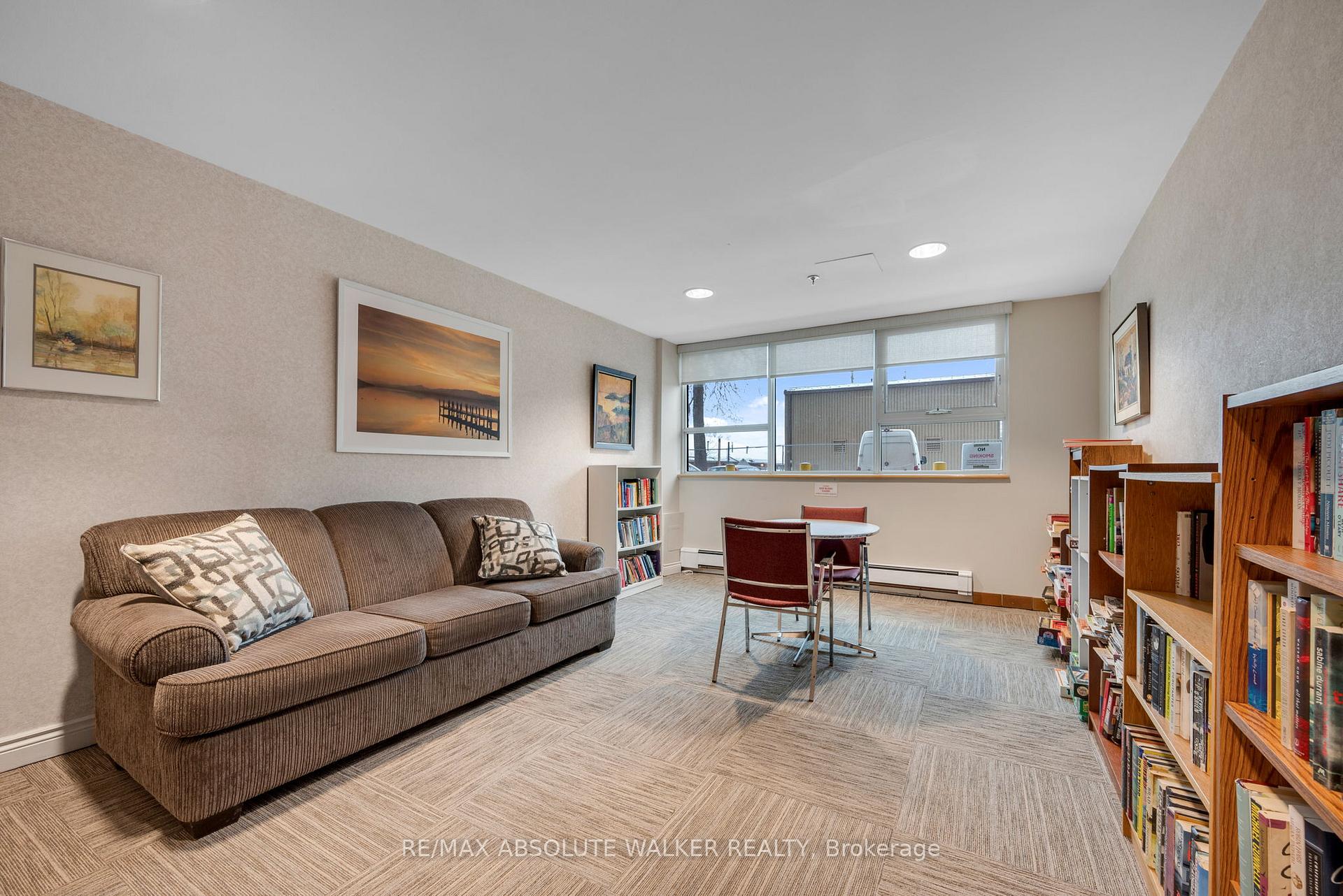 Photo 35 of Unit 901, 555 Brittany Drive, Ottawa, Viscount Alexander Park — HOMEH