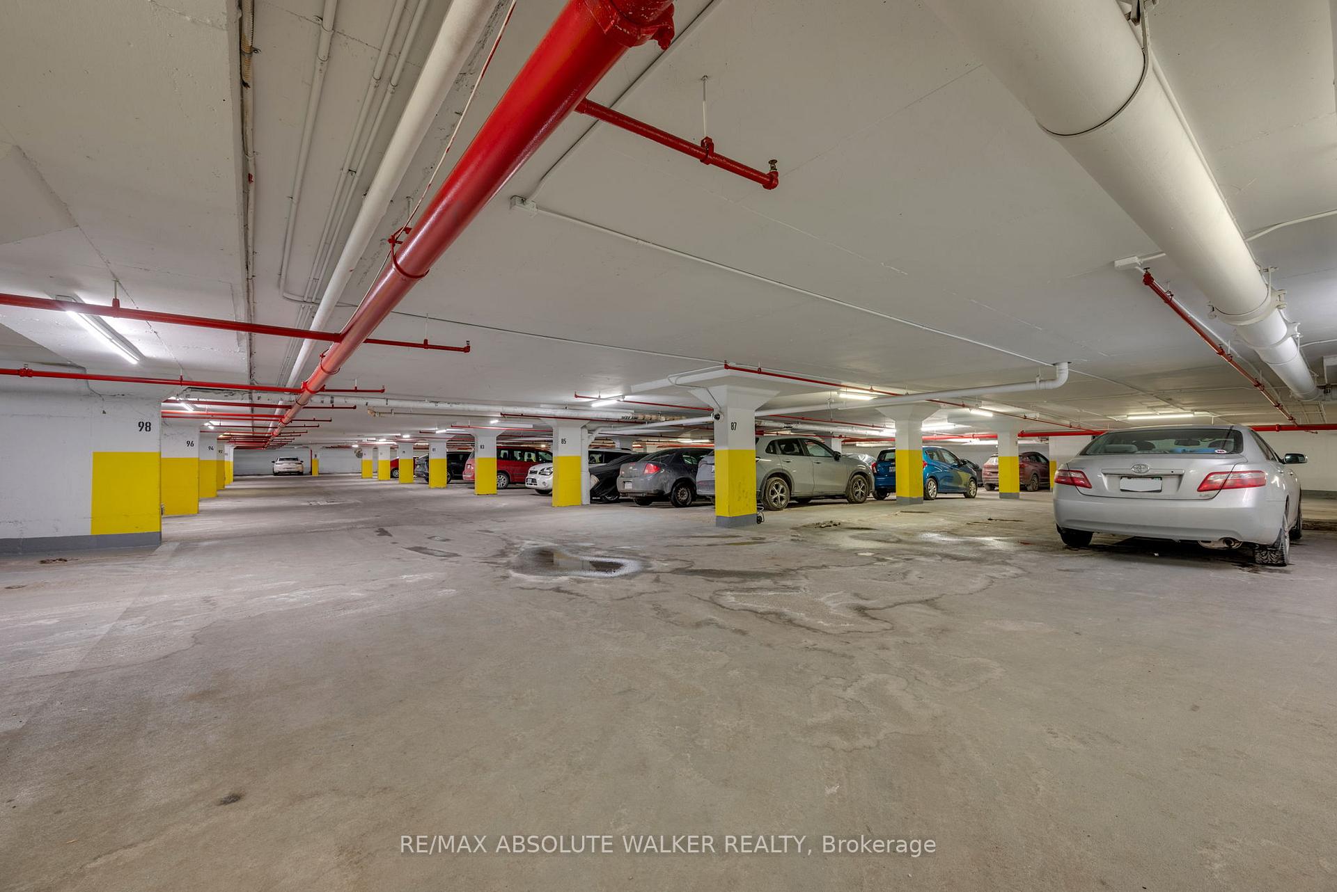 Photo 39 of Unit 901, 555 Brittany Drive, Ottawa, Viscount Alexander Park — HOMEH