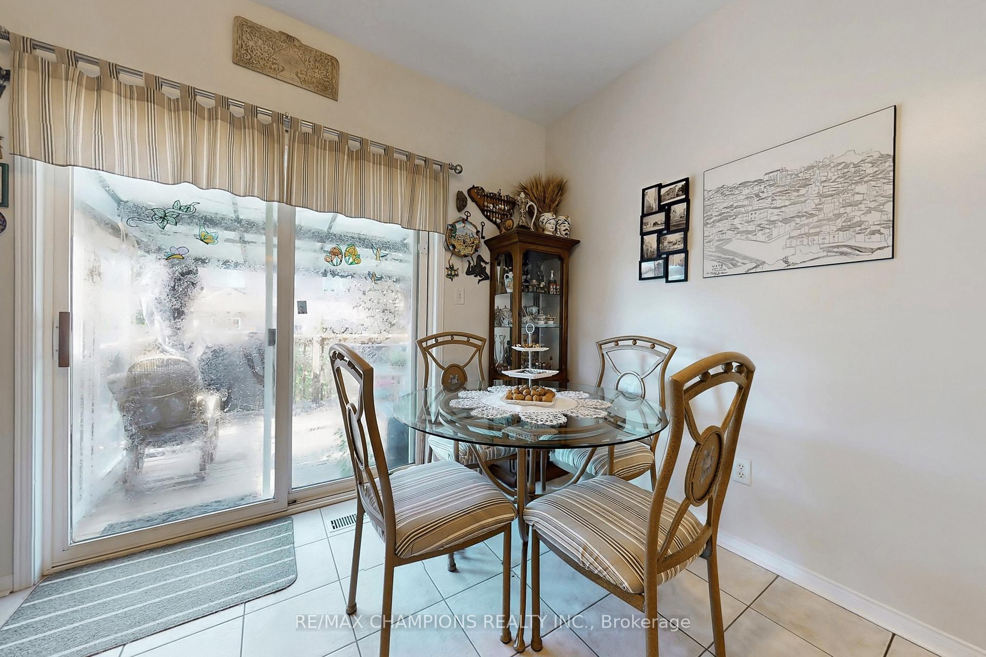 Photo 14 of 36 Baybrook Road, Brampton, Snelgrove — HOMEH