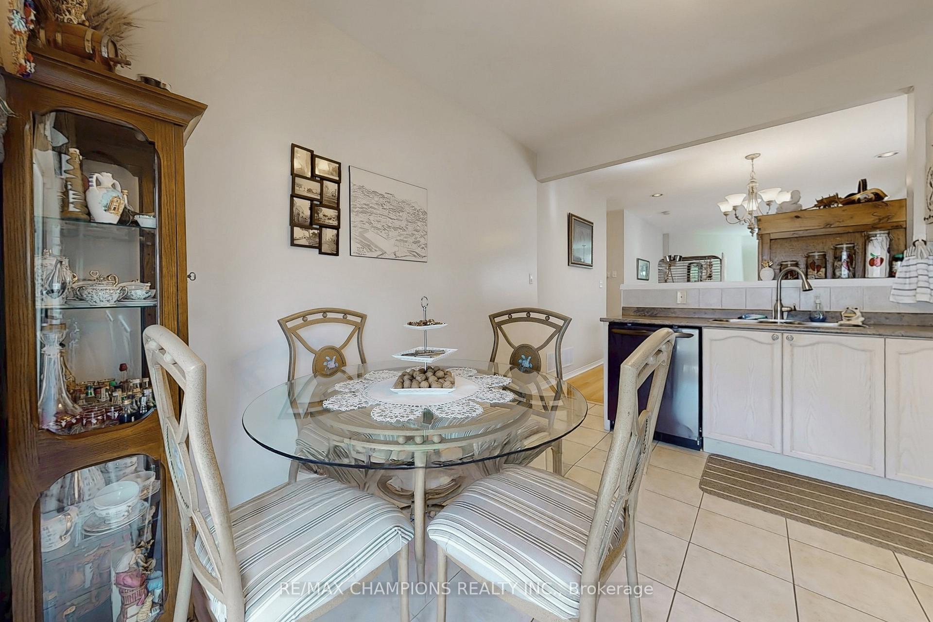 Photo 15 of 36 Baybrook Road, Brampton, Snelgrove — HOMEH
