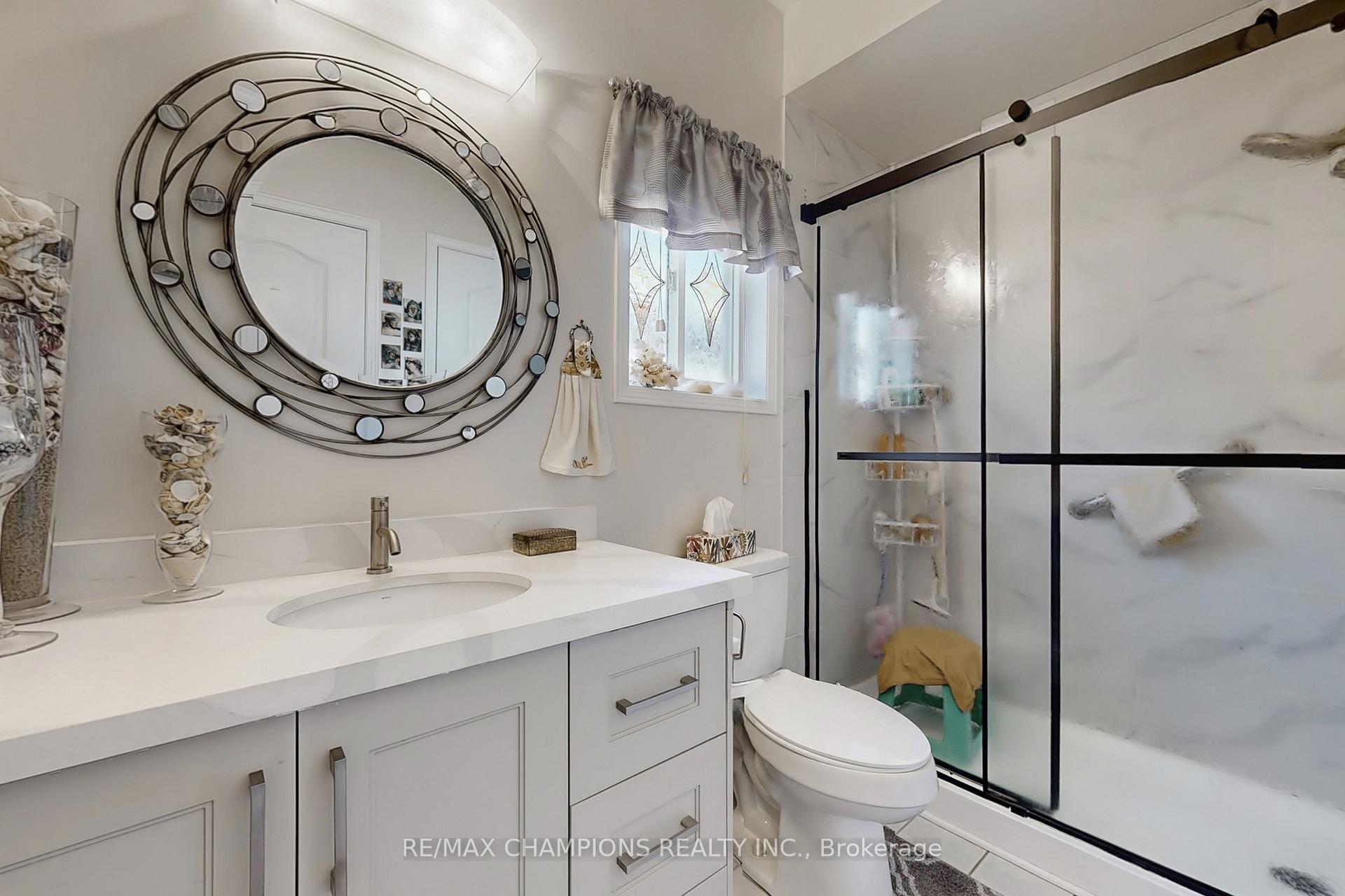 Photo 23 of 36 Baybrook Road, Brampton, Snelgrove — HOMEH