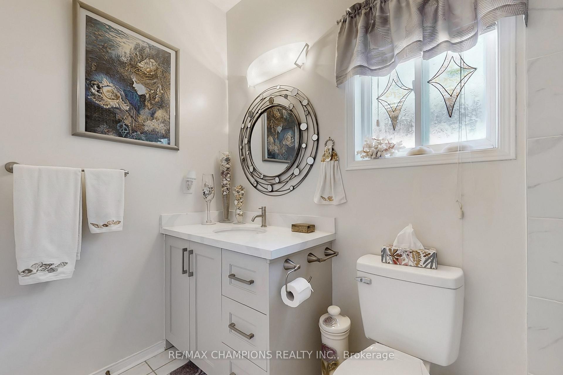 Photo 24 of 36 Baybrook Road, Brampton, Snelgrove — HOMEH