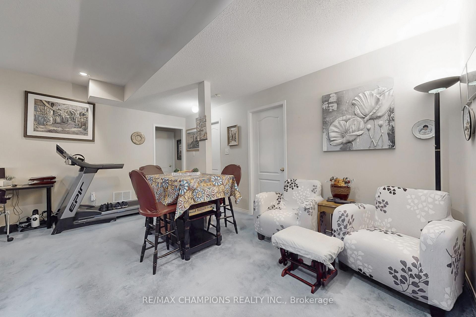 Photo 29 of 36 Baybrook Road, Brampton, Snelgrove — HOMEH