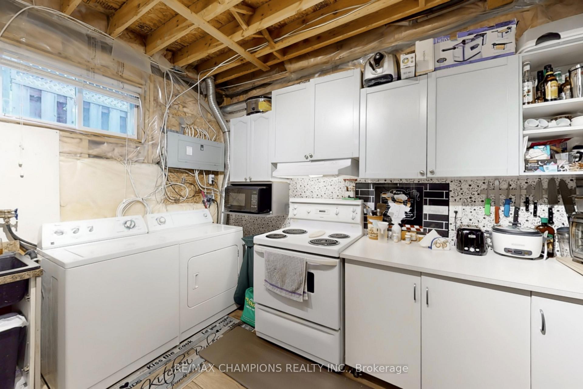 Photo 32 of 36 Baybrook Road, Brampton, Snelgrove — HOMEH
