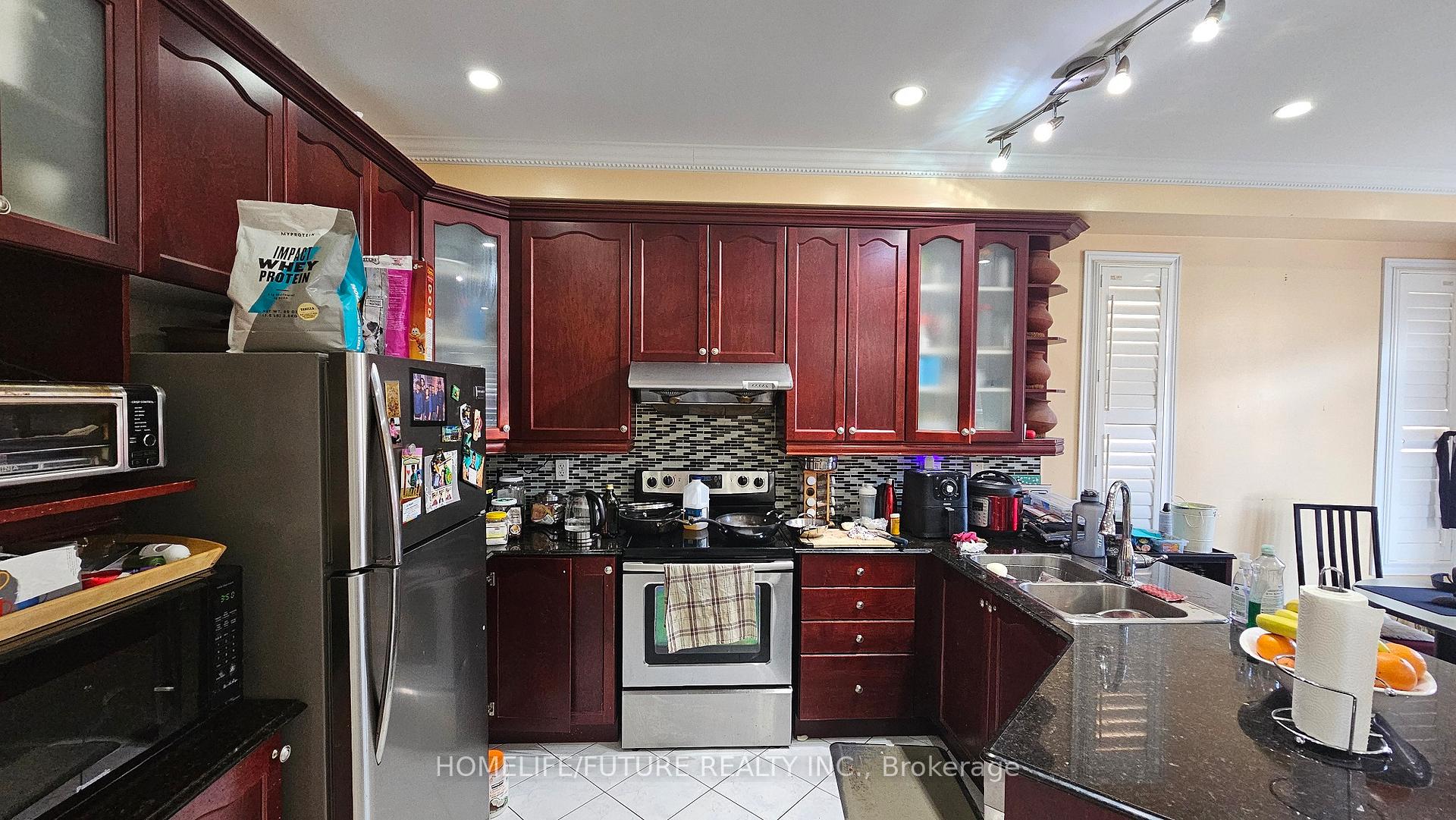 Photo 4 of Unit Main & 2nd Floor, 33 Silkgrove Terrace, Markham, Wismer — HOMEH