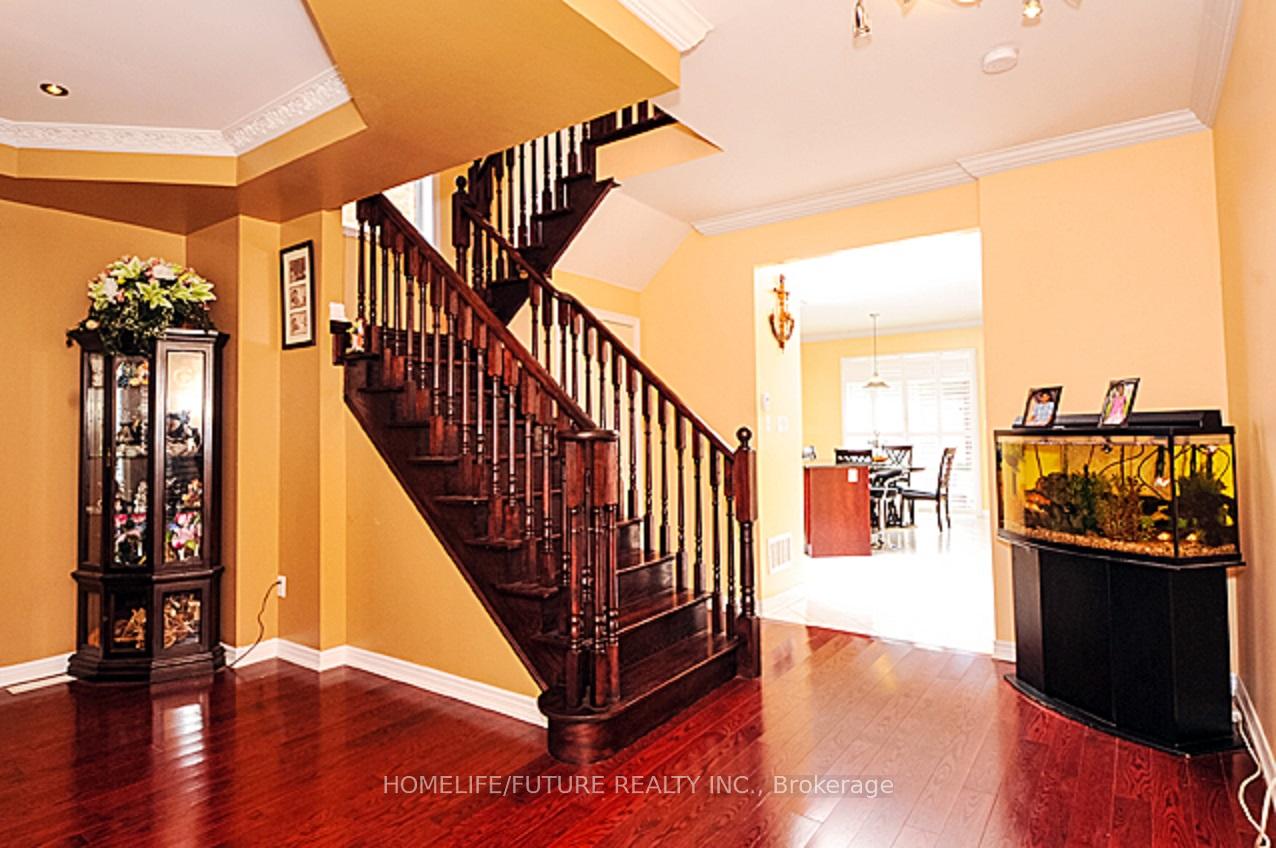 Photo 10 of Unit Main & 2nd Floor, 33 Silkgrove Terrace, Markham, Wismer — HOMEH