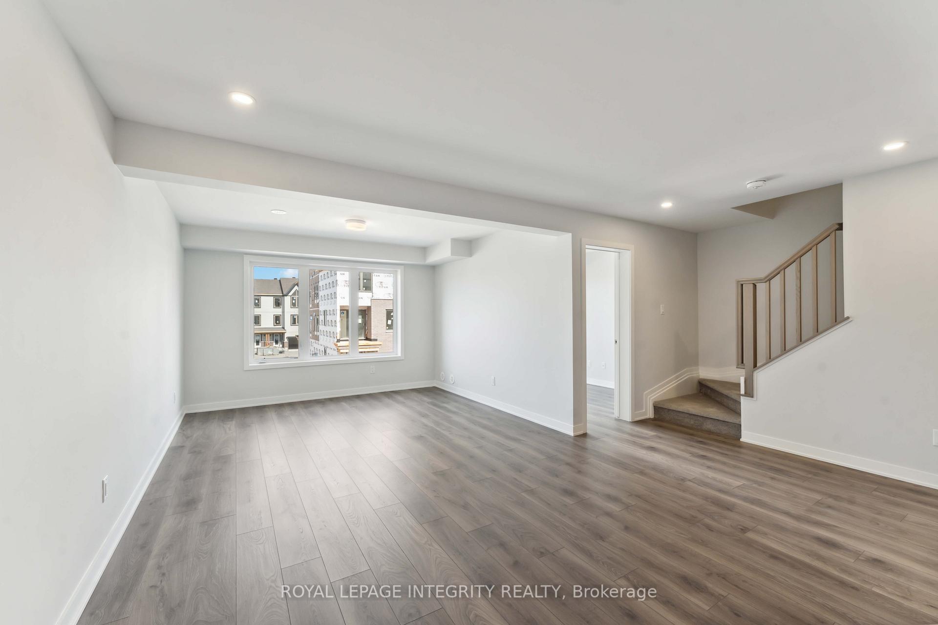 Photo 3 of 792 Kinstead Private, Ottawa, Stittsville (North) — HOMEH