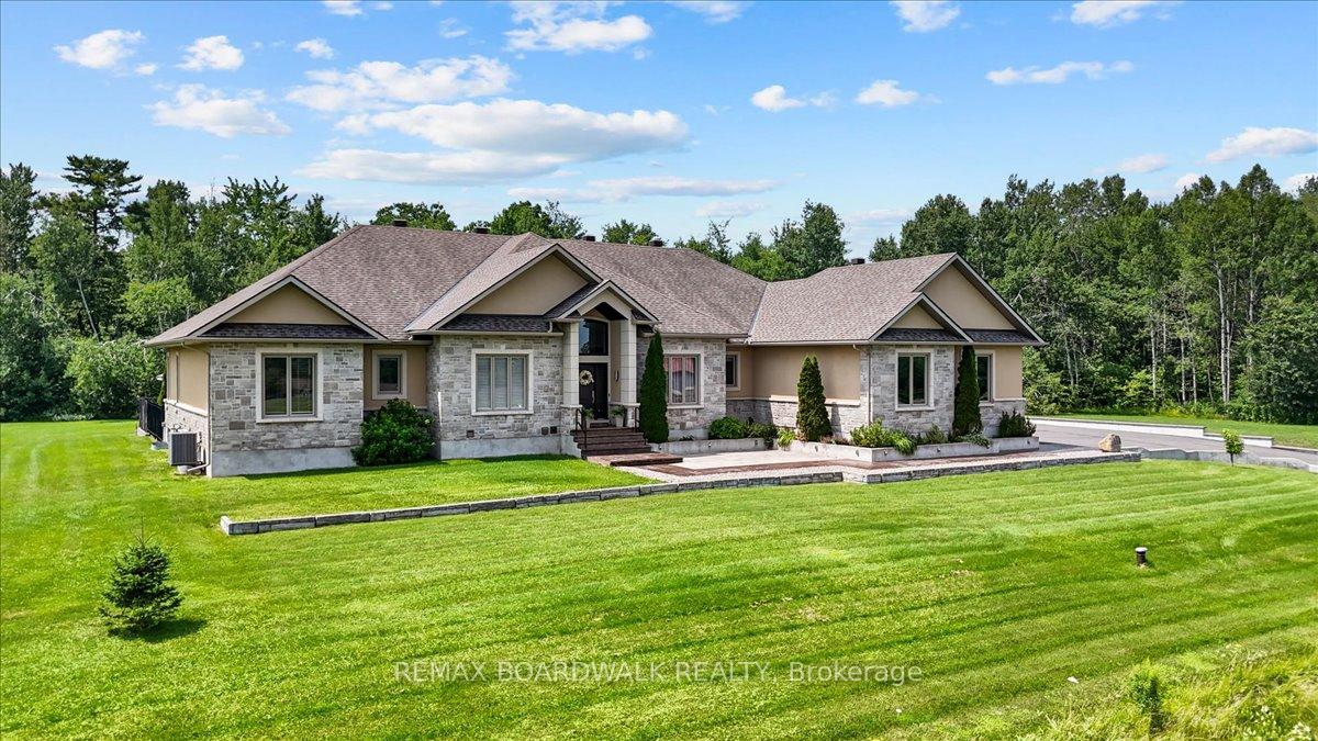 Photo 1 of 1610 Linkland Court, Ottawa, Cumberland Estates — HOMEH