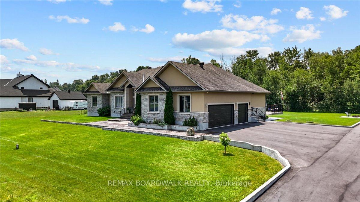 Photo 6 of 1610 Linkland Court, Ottawa, Cumberland Estates — HOMEH