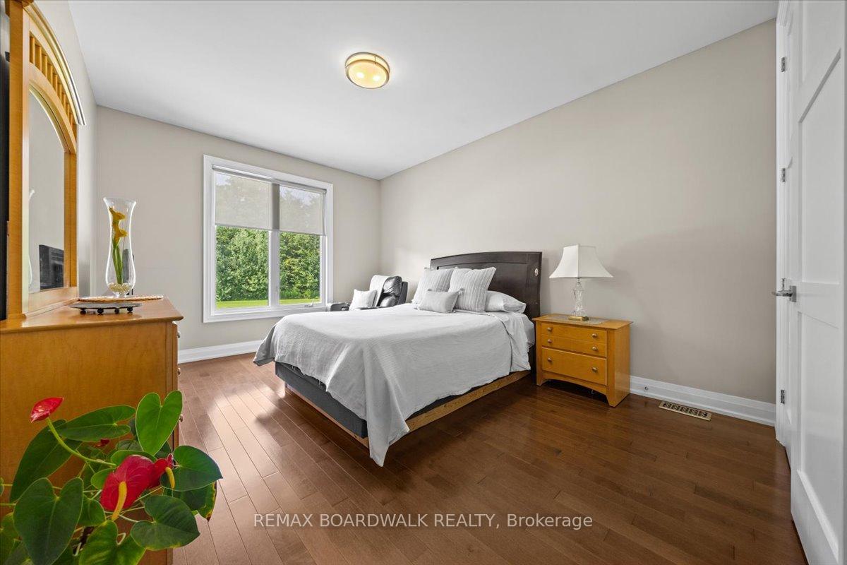 Photo 14 of 1610 Linkland Court, Ottawa, Cumberland Estates — HOMEH