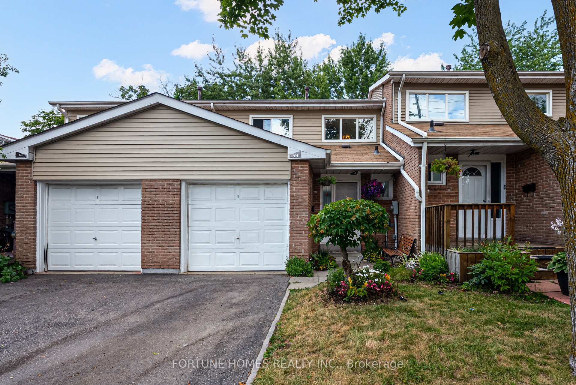 Photo 1 of Unit 59, 59 Enmount Drive, Brampton, Southgate — HOMEH