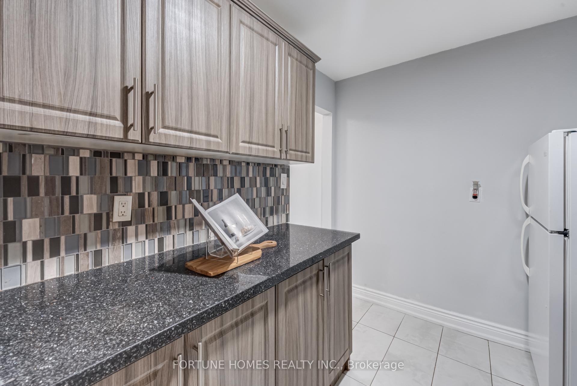Photo 24 of Unit 59, 59 Enmount Drive, Brampton, Southgate — HOMEH