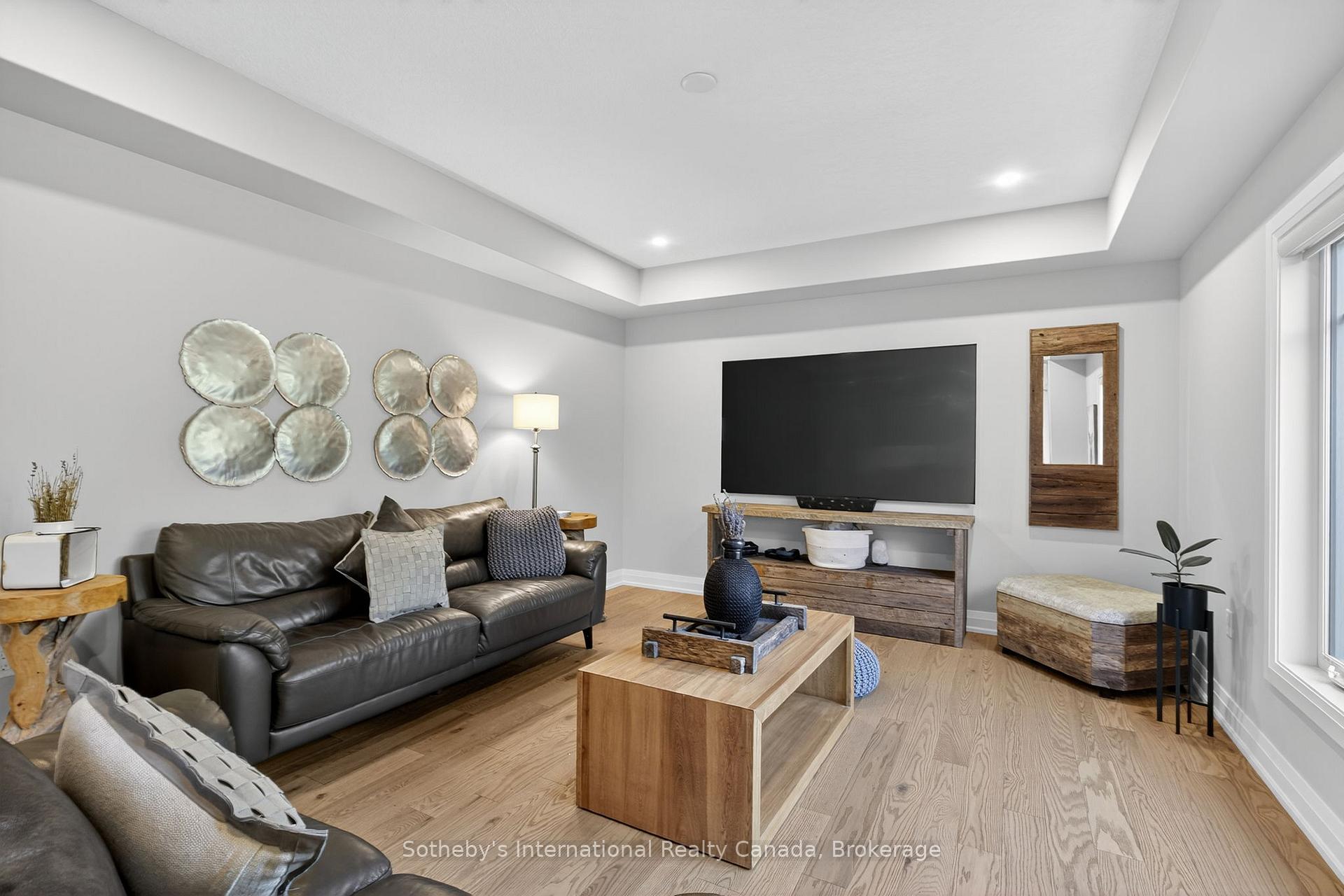 Photo 7 of 150 Plewes Drive, Collingwood — HOMEH