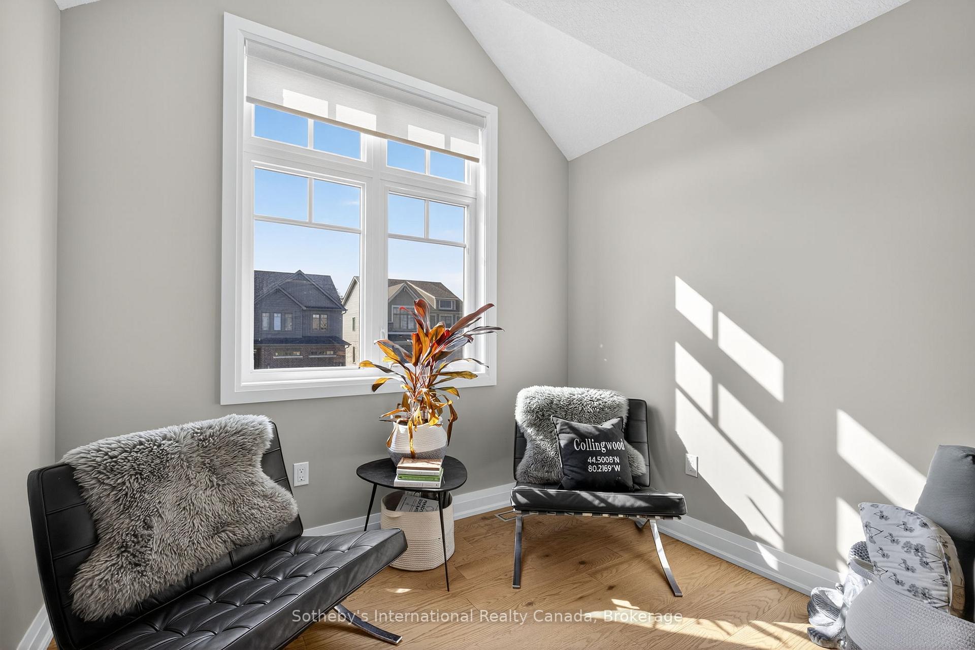 Photo 16 of 150 Plewes Drive, Collingwood — HOMEH