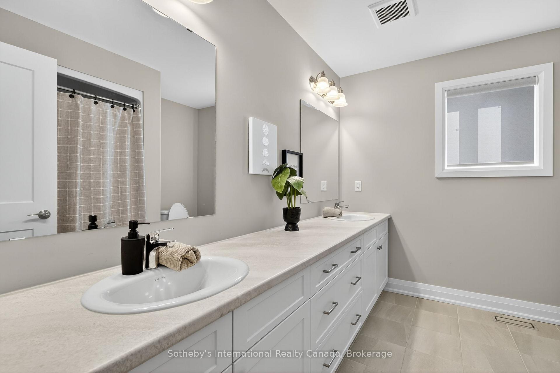 Photo 45 of 150 Plewes Drive, Collingwood — HOMEH