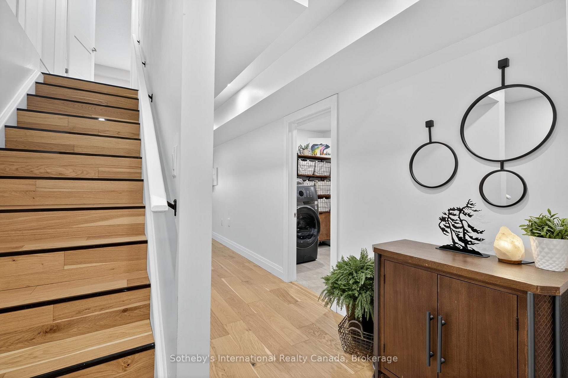 Photo 21 of 150 Plewes Drive, Collingwood — HOMEH