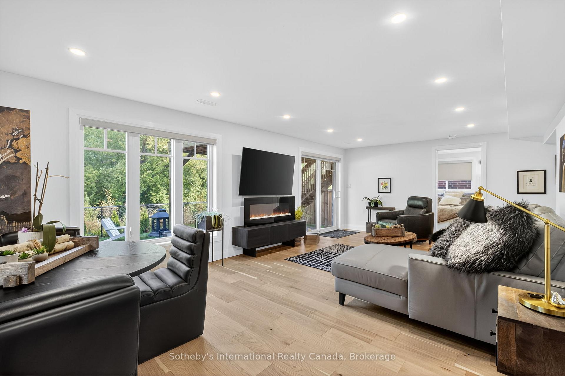 Photo 24 of 150 Plewes Drive, Collingwood — HOMEH