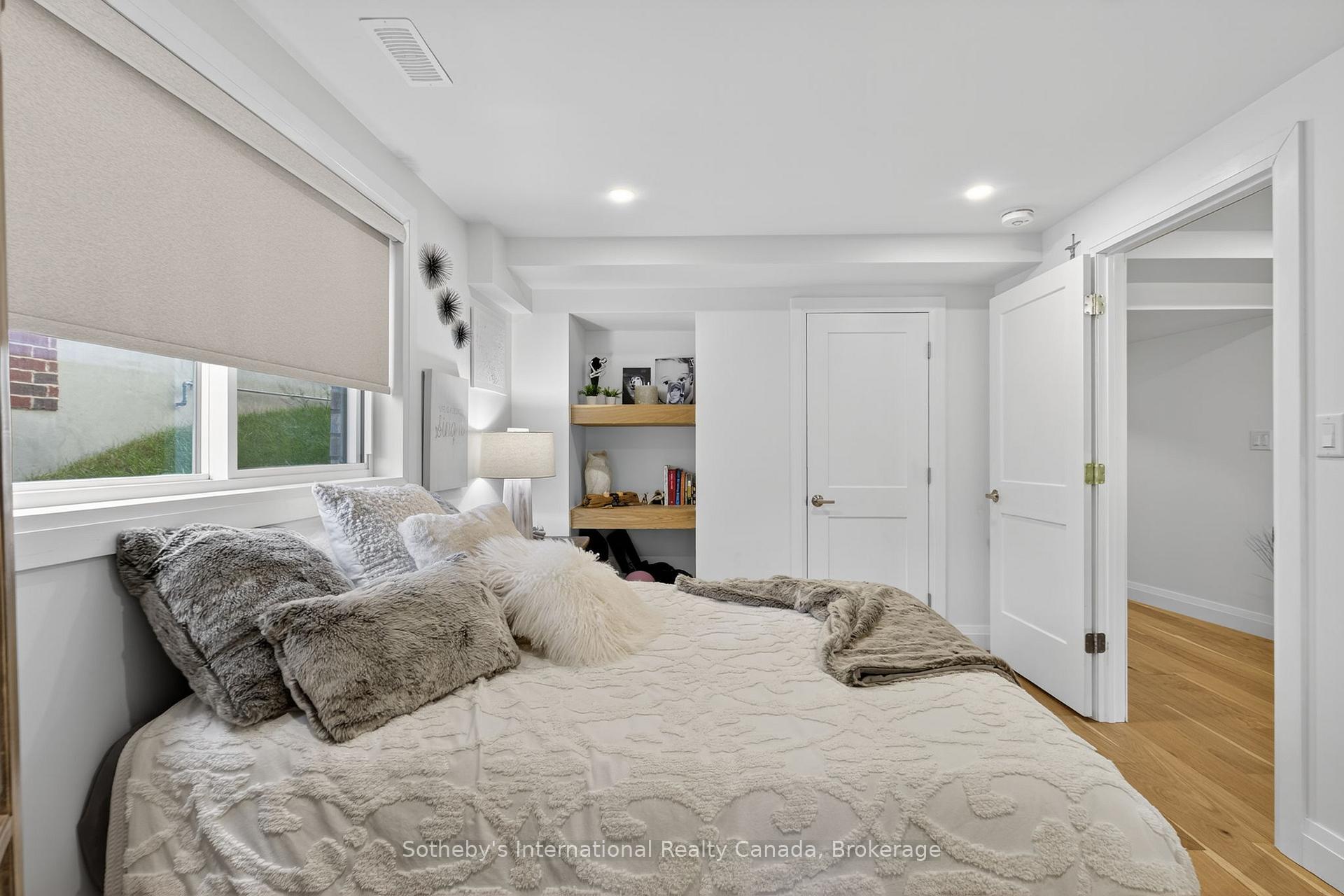 Photo 23 of 150 Plewes Drive, Collingwood — HOMEH
