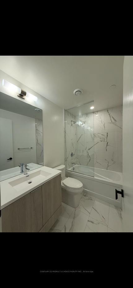 Photo 7 of Unit 3912, 8 Interchange Way, Vaughan, Vaughan Corporate Centre — HOMEH