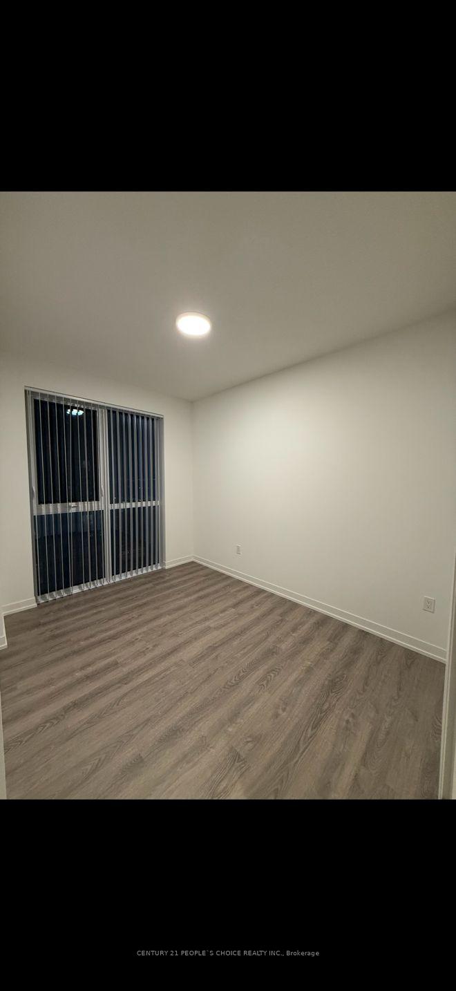 Photo 8 of Unit 3912, 8 Interchange Way, Vaughan, Vaughan Corporate Centre — HOMEH