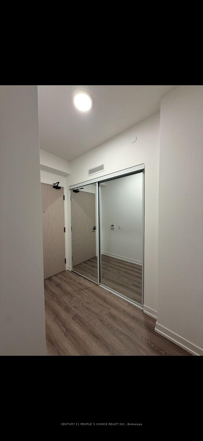 Photo 9 of Unit 3912, 8 Interchange Way, Vaughan, Vaughan Corporate Centre — HOMEH