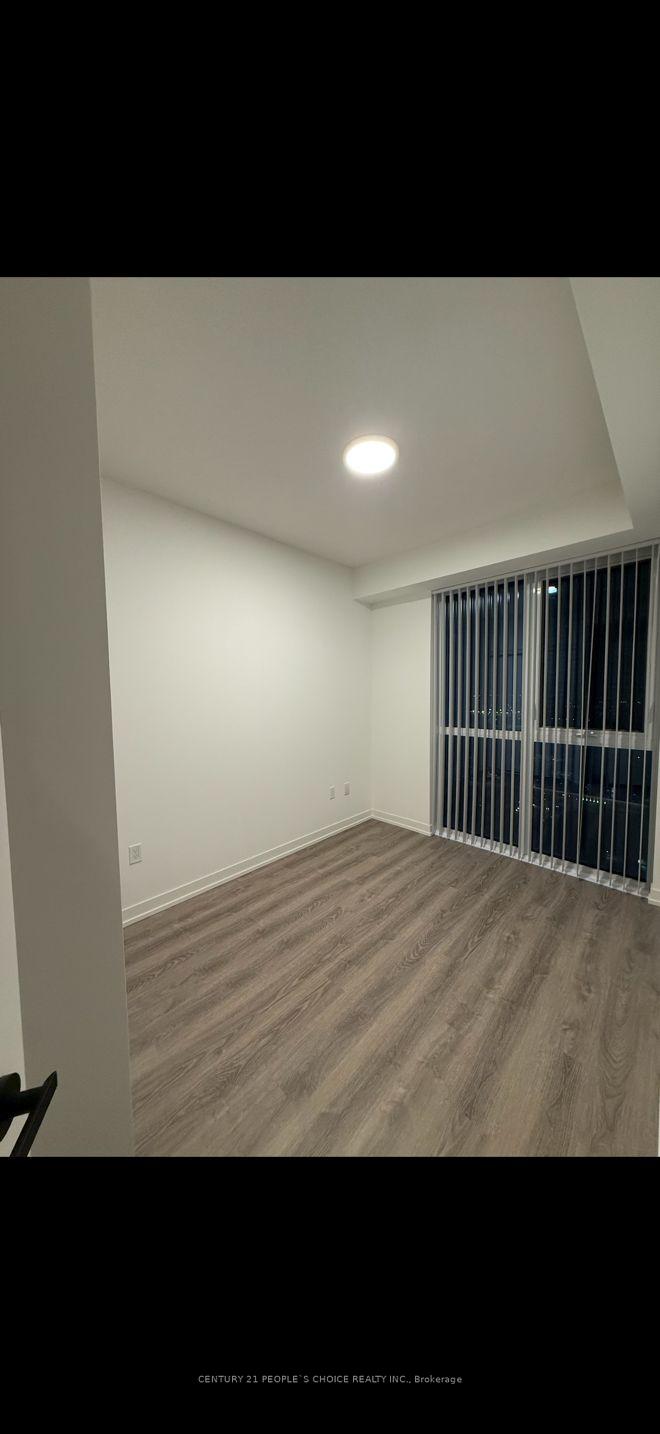Photo 9 of Unit 3912, 8 Interchange Way, Vaughan, Vaughan Corporate Centre — HOMEH