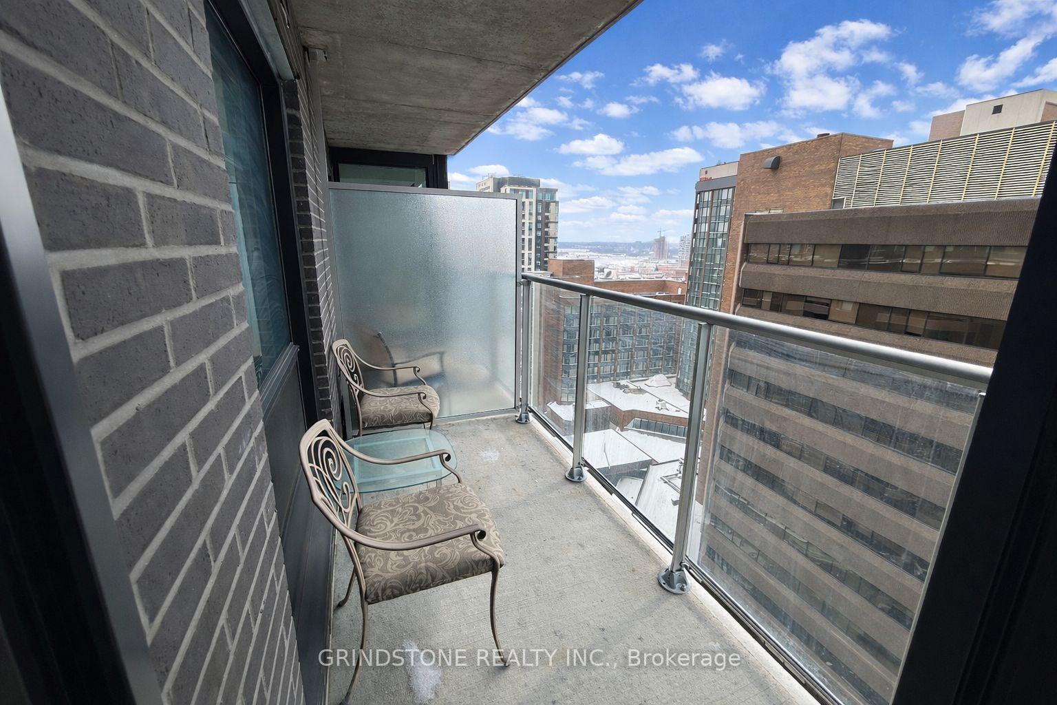 Photo 4 of Unit 1303, 340 Queen Street, Ottawa, Ottawa Centre — HOMEH