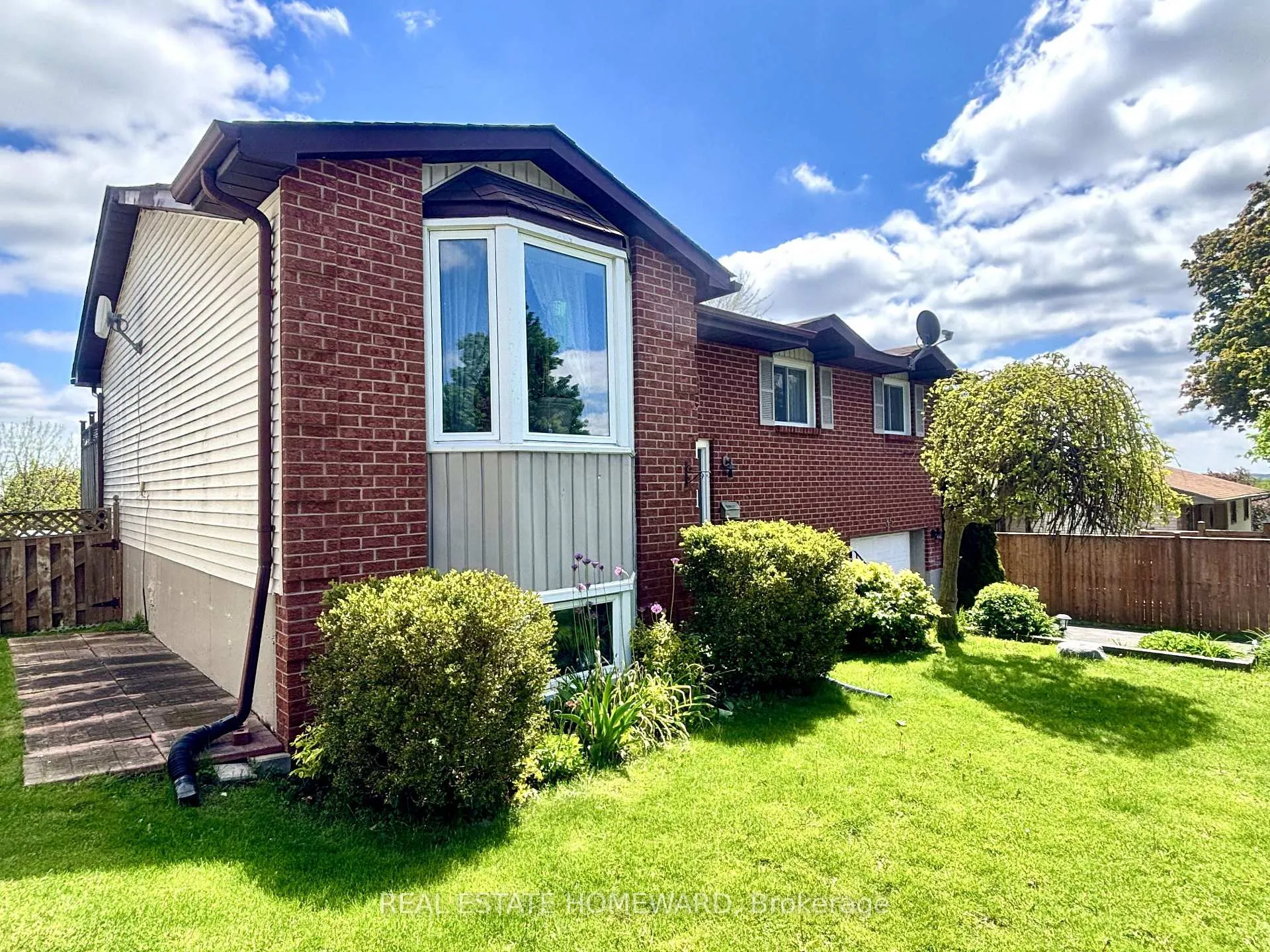 Photo 24 of 35 Bleeker Avenue, Quinte West, Trenton Ward — HOMEH