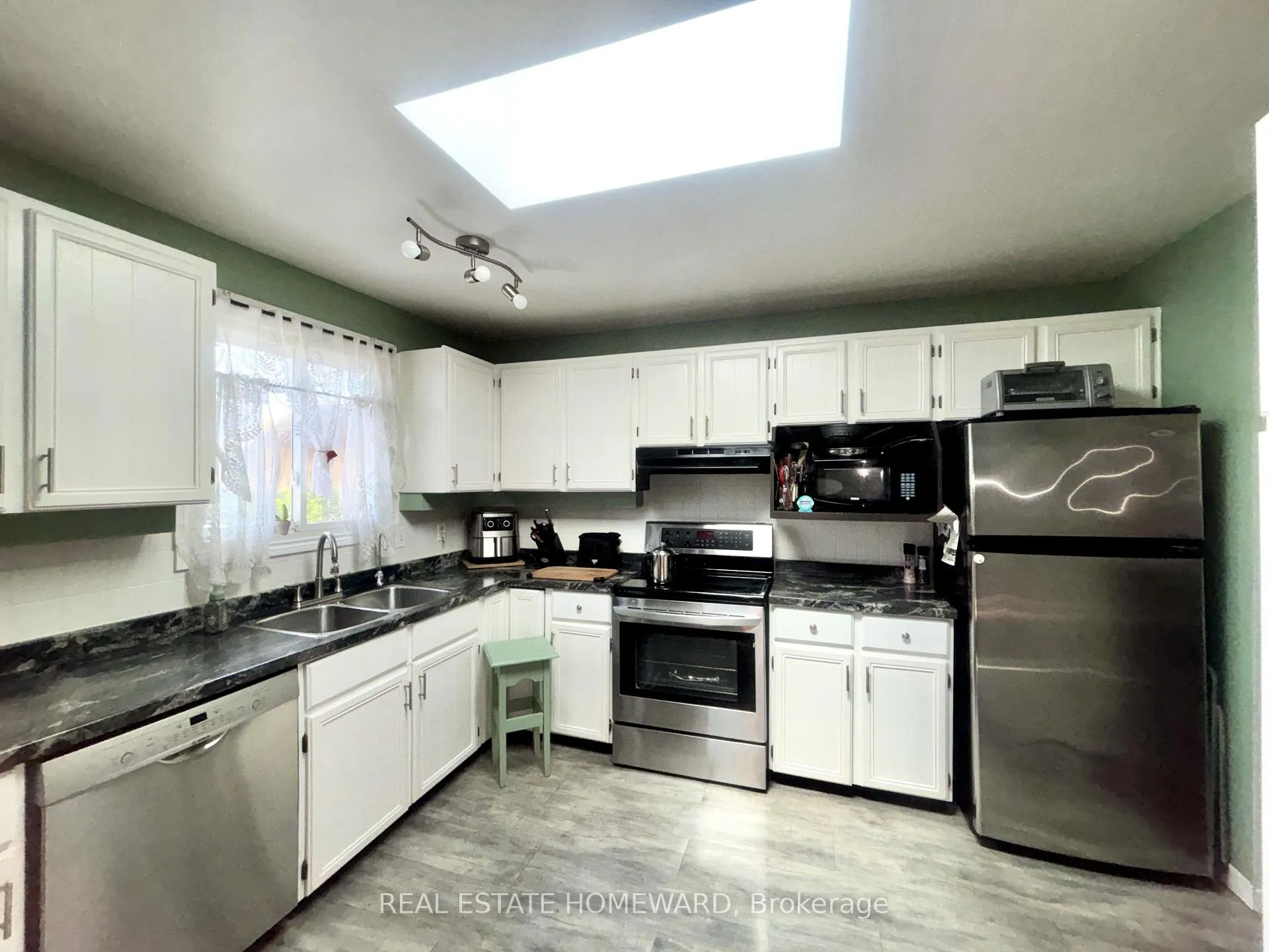 Photo 34 of 35 Bleeker Avenue, Quinte West, Trenton Ward — HOMEH