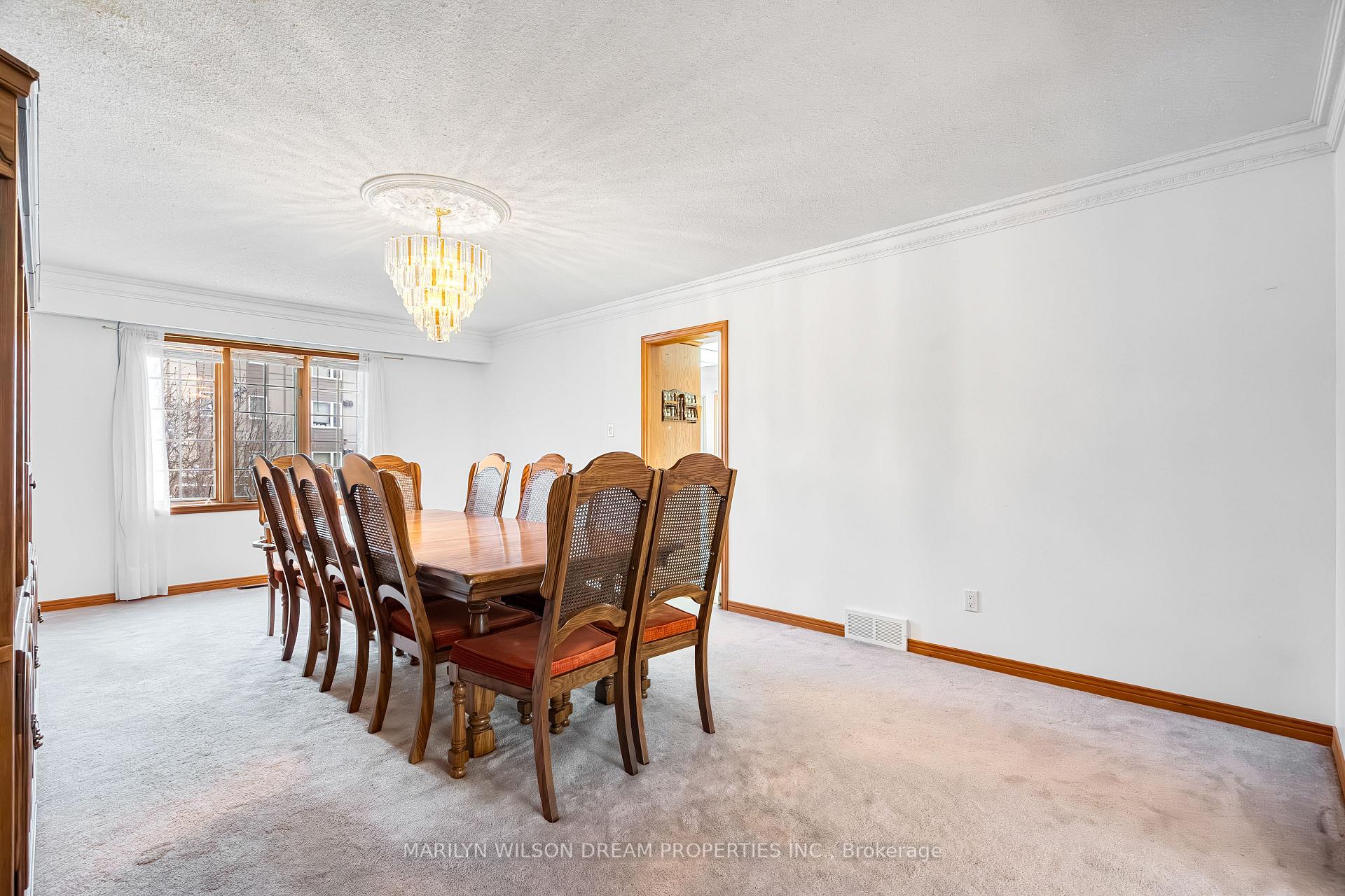 Photo 11 of 1605 Dixie Street, Ottawa, Riverview Park — HOMEH