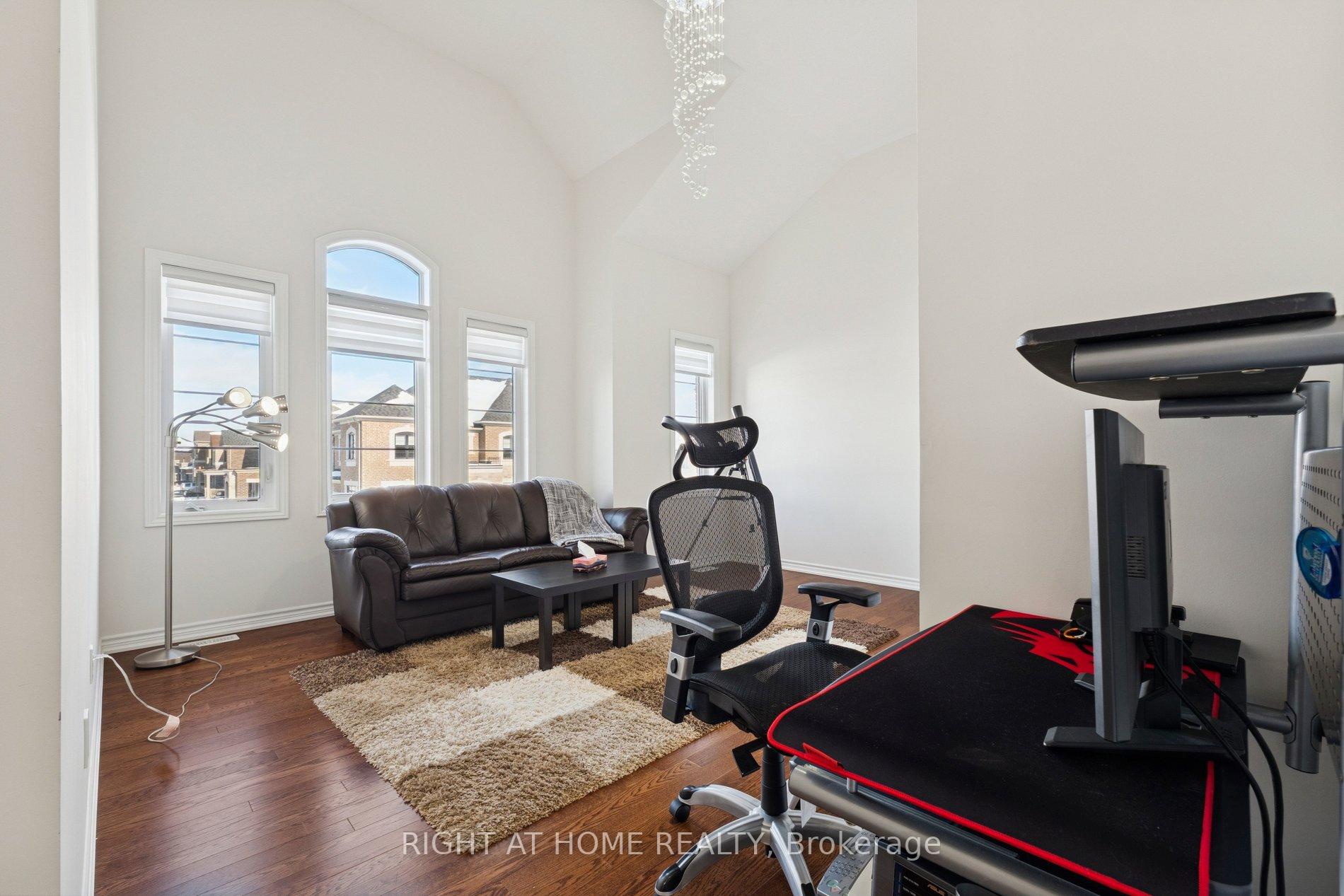 Photo 12 of 65 Marcelle Brunelle Drive, Whitby, Rural Whitby — HOMEH