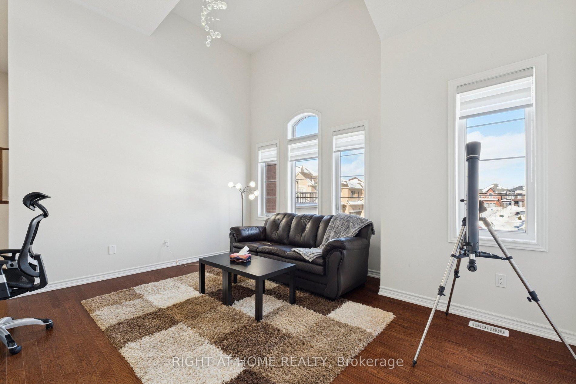 Photo 14 of 65 Marcelle Brunelle Drive, Whitby, Rural Whitby — HOMEH
