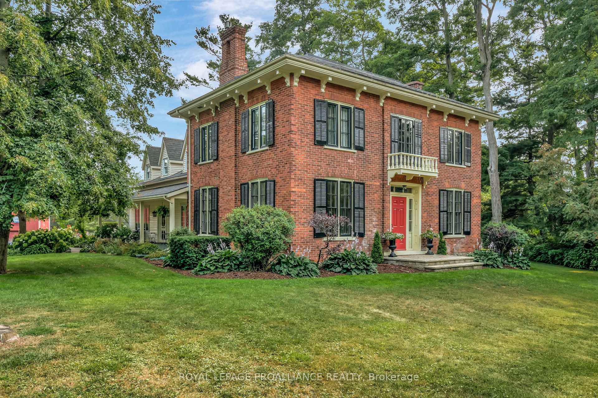 Photo 1 of 14065 Loyalist Parkway, Prince Edward County, Hallowell Ward — HOMEH