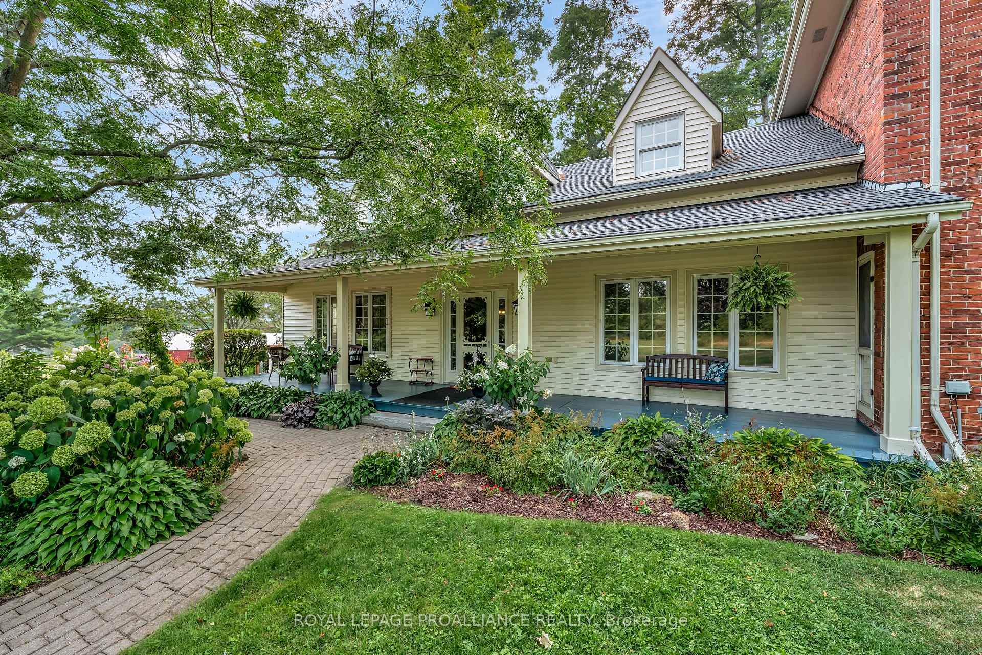 Photo 4 of 14065 Loyalist Parkway, Prince Edward County, Hallowell Ward — HOMEH