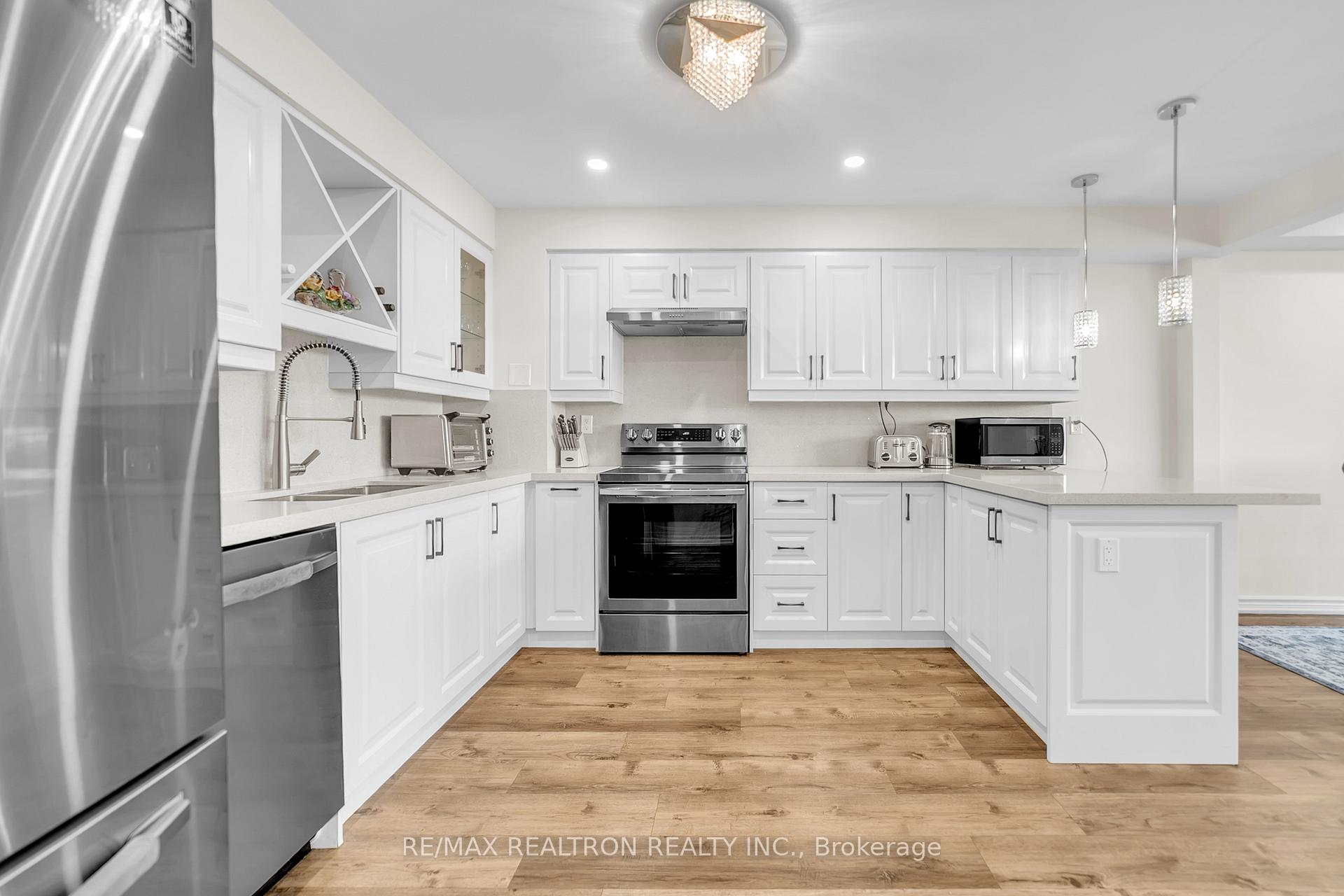 Photo 46 of Unit 608, 8111 Yonge Street, Markham, Royal Orchard — HOMEH