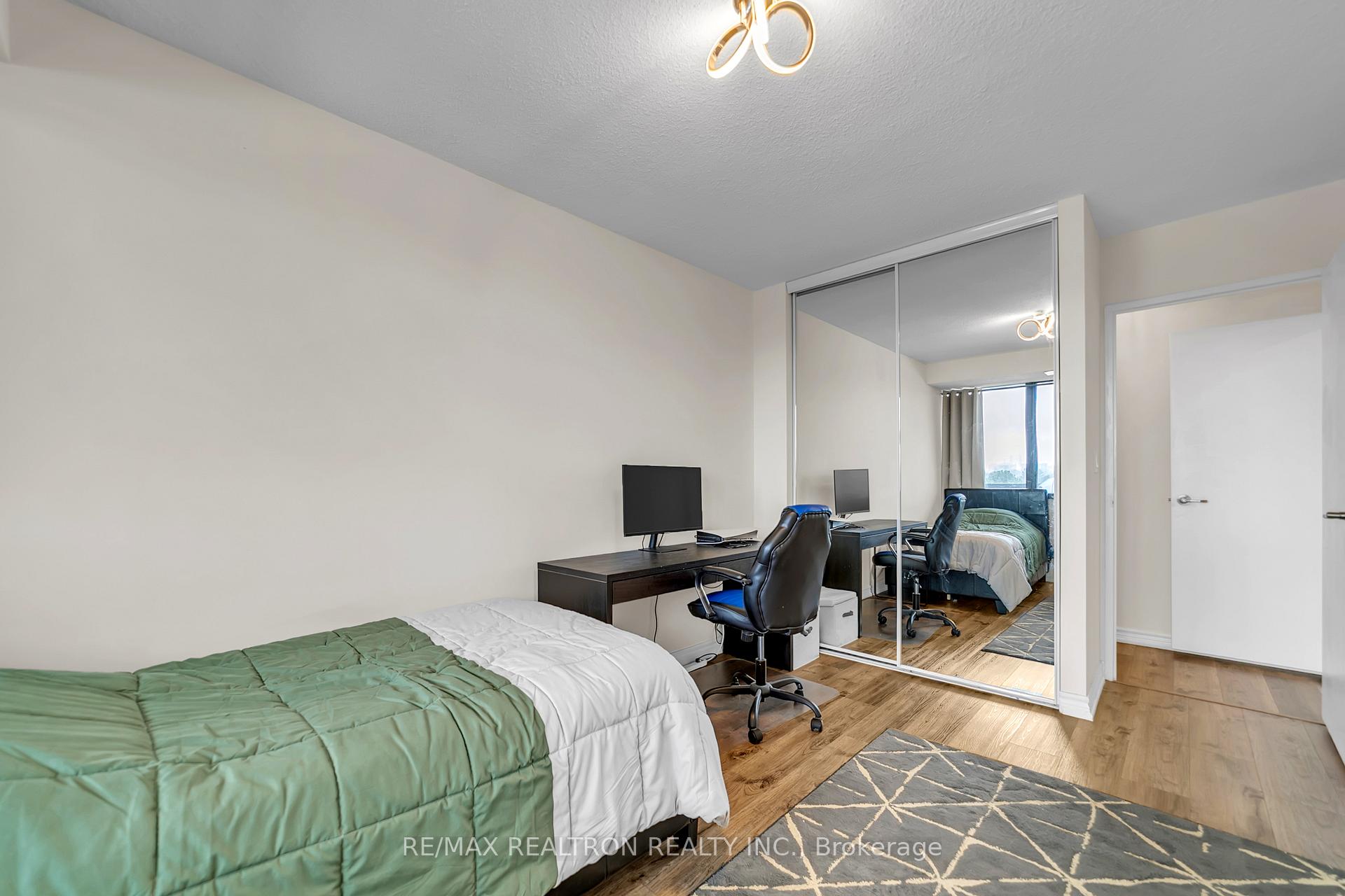 Photo 33 of Unit 608, 8111 Yonge Street, Markham, Royal Orchard — HOMEH