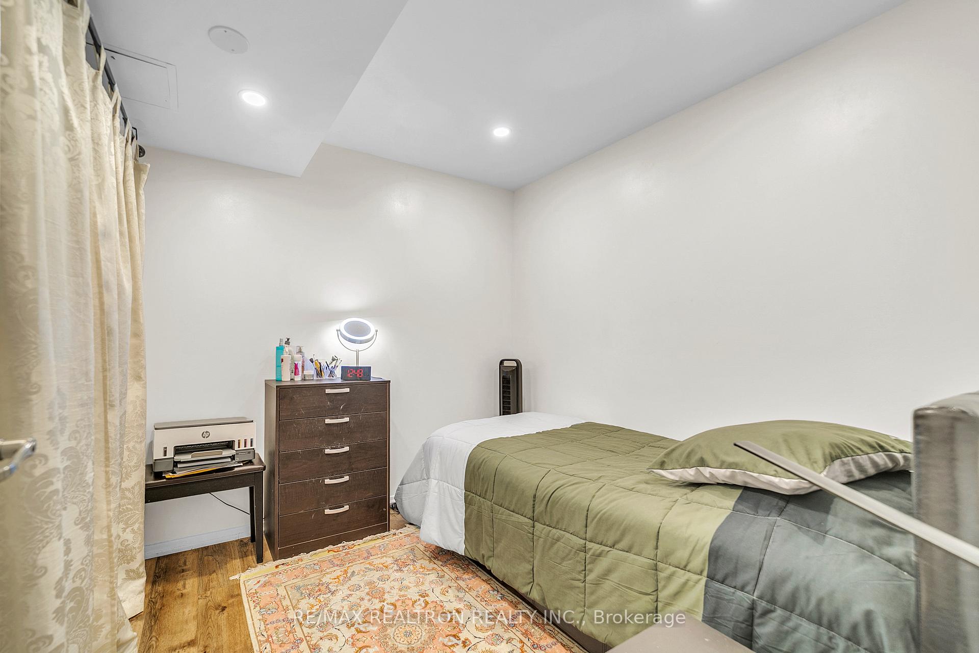 Photo 39 of Unit 608, 8111 Yonge Street, Markham, Royal Orchard — HOMEH