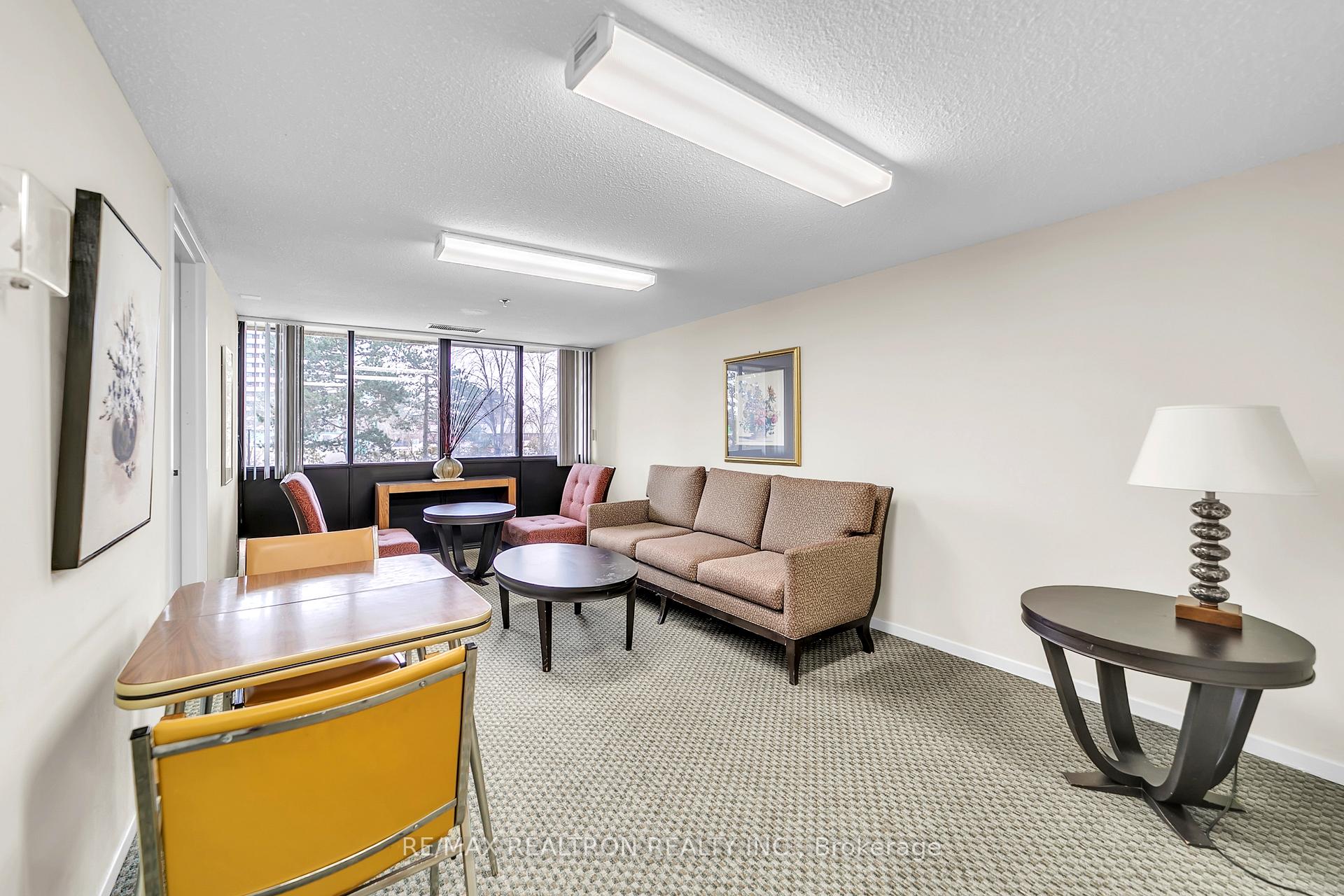 Photo 30 of Unit 608, 8111 Yonge Street, Markham, Royal Orchard — HOMEH