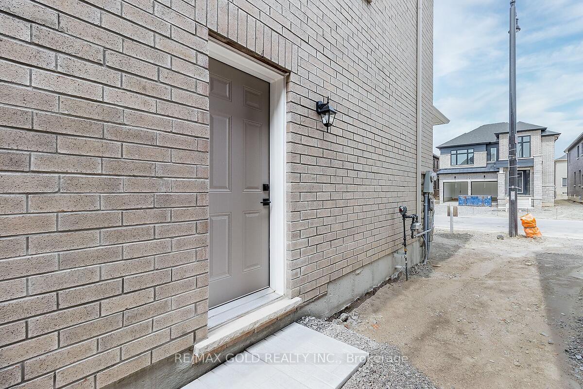 Photo 32 of 7 Dolomite Drive, Brampton, Bram East — HOMEH