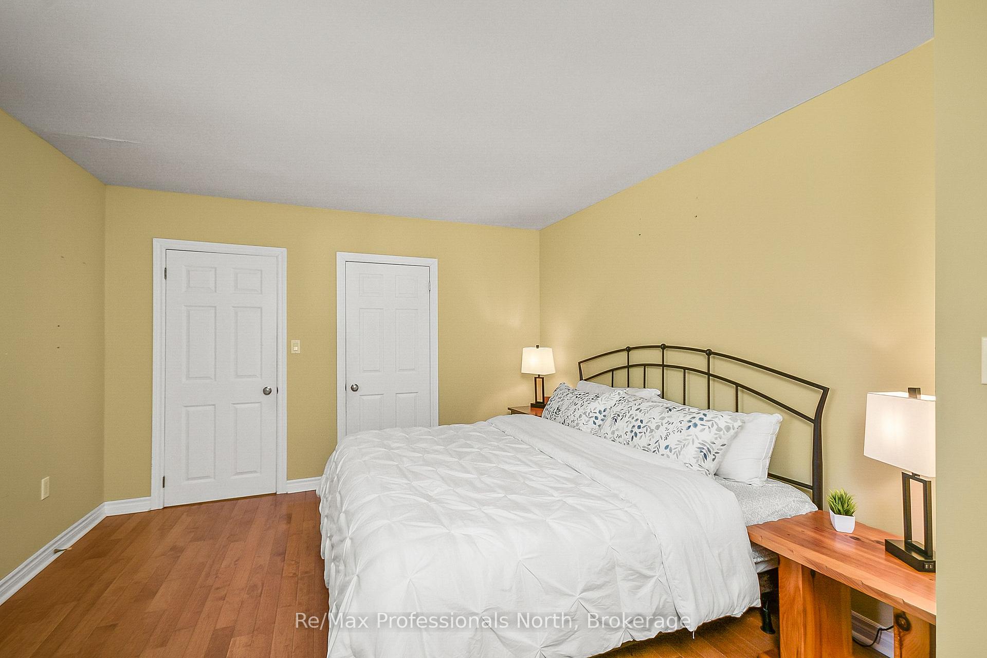 Photo 15 of 150 Robinson Avenue, Gravenhurst, Muskoka (S) — HOMEH