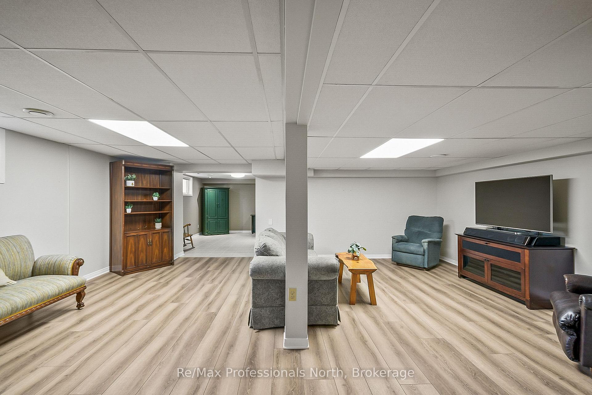 Photo 22 of 150 Robinson Avenue, Gravenhurst, Muskoka (S) — HOMEH