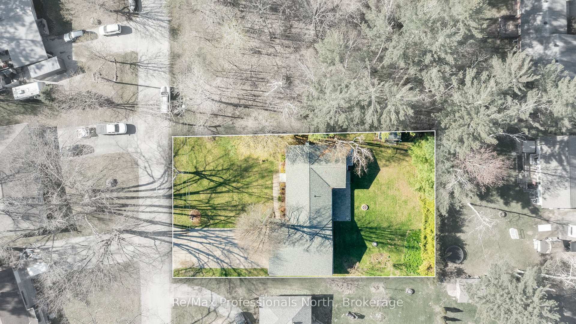 Photo 37 of 150 Robinson Avenue, Gravenhurst, Muskoka (S) — HOMEH