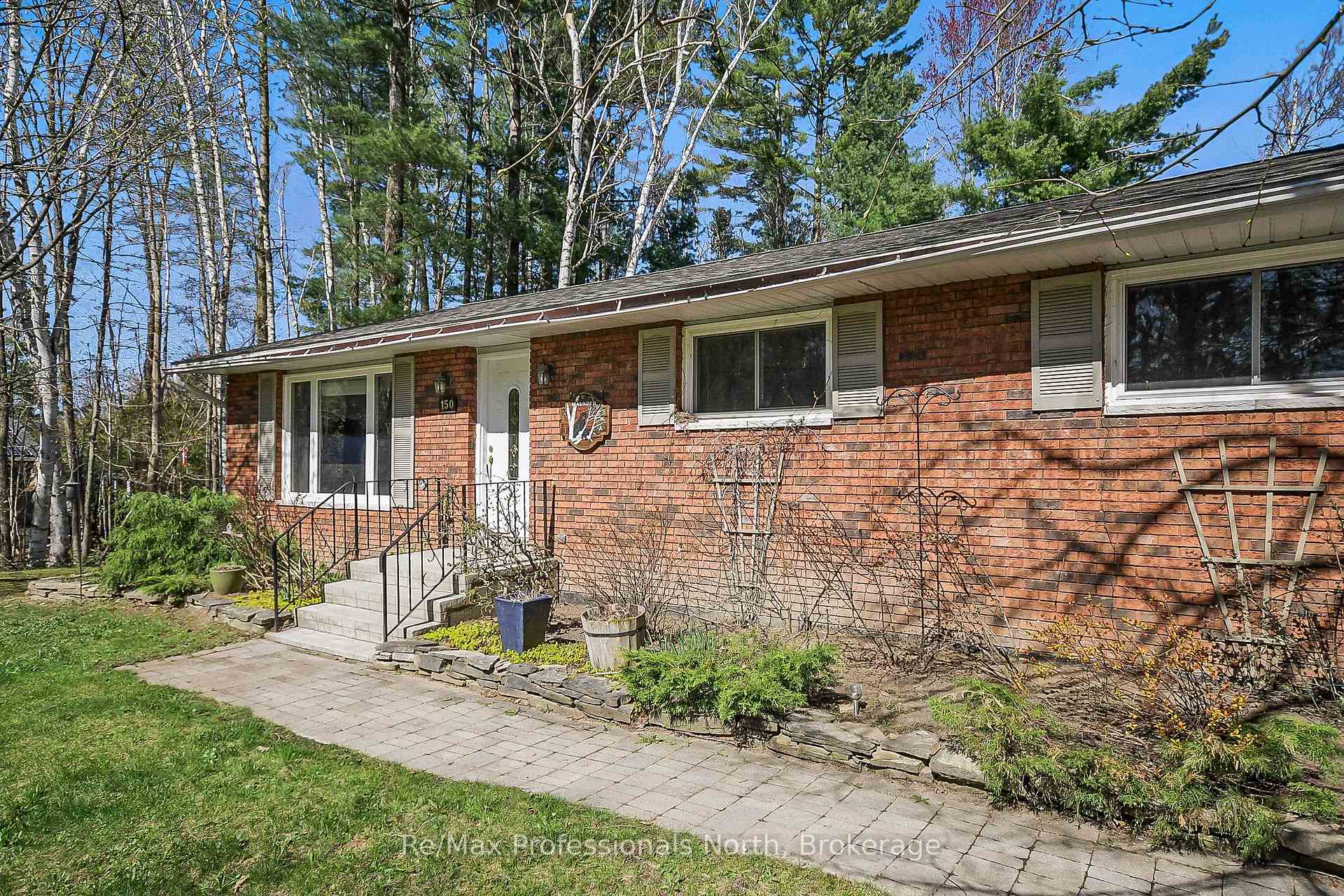 Photo 39 of 150 Robinson Avenue, Gravenhurst, Muskoka (S) — HOMEH