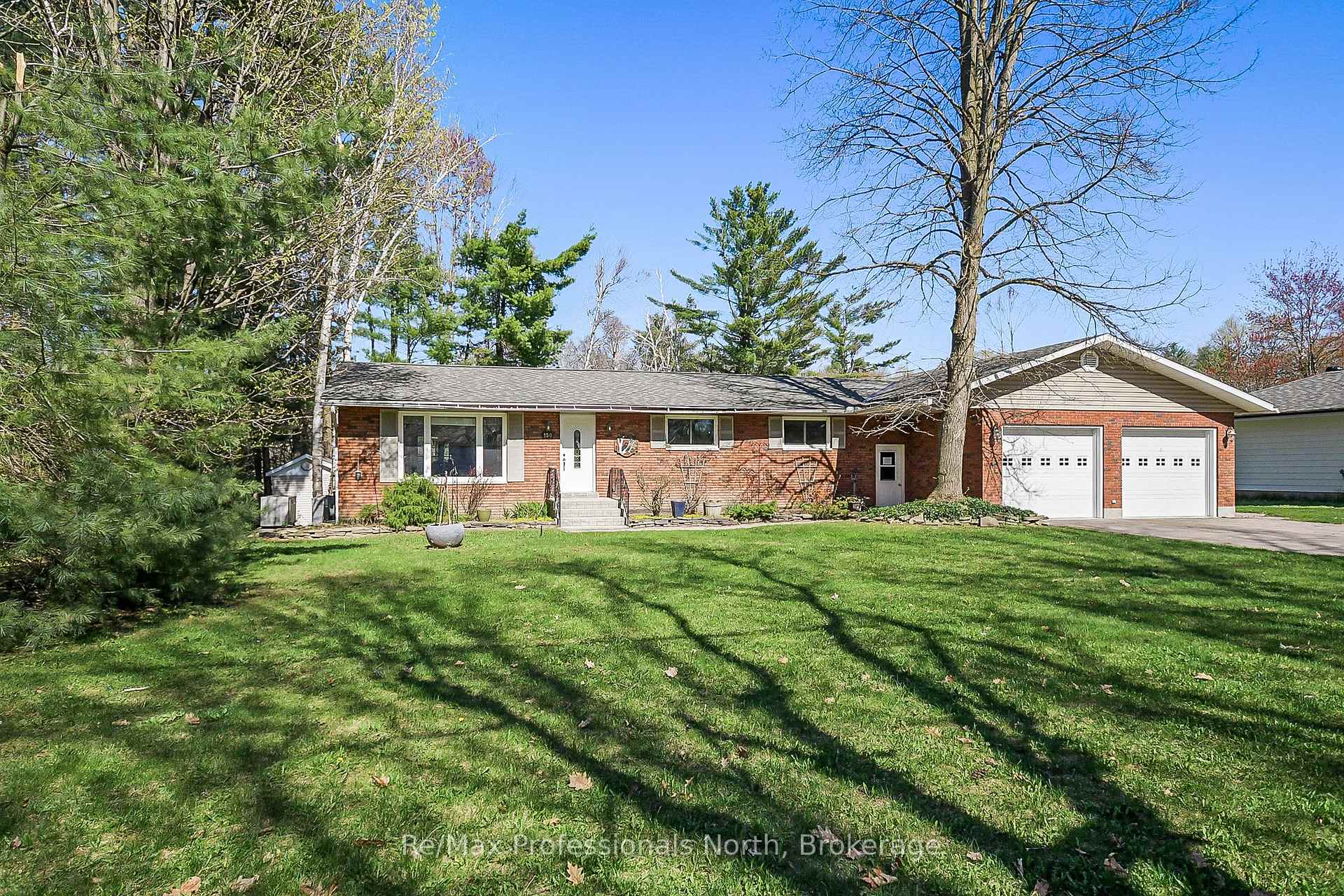 Photo 40 of 150 Robinson Avenue, Gravenhurst, Muskoka (S) — HOMEH