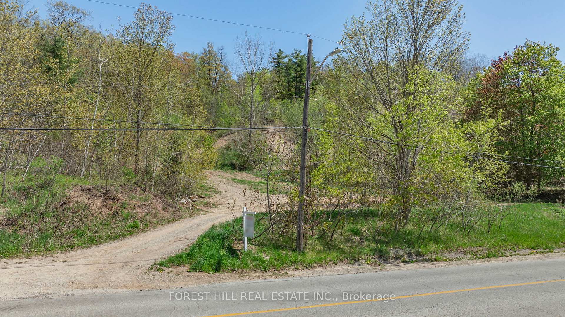 Photo 3 of 22 Main Street N, Halton Hills, Glen Williams — HOMEH