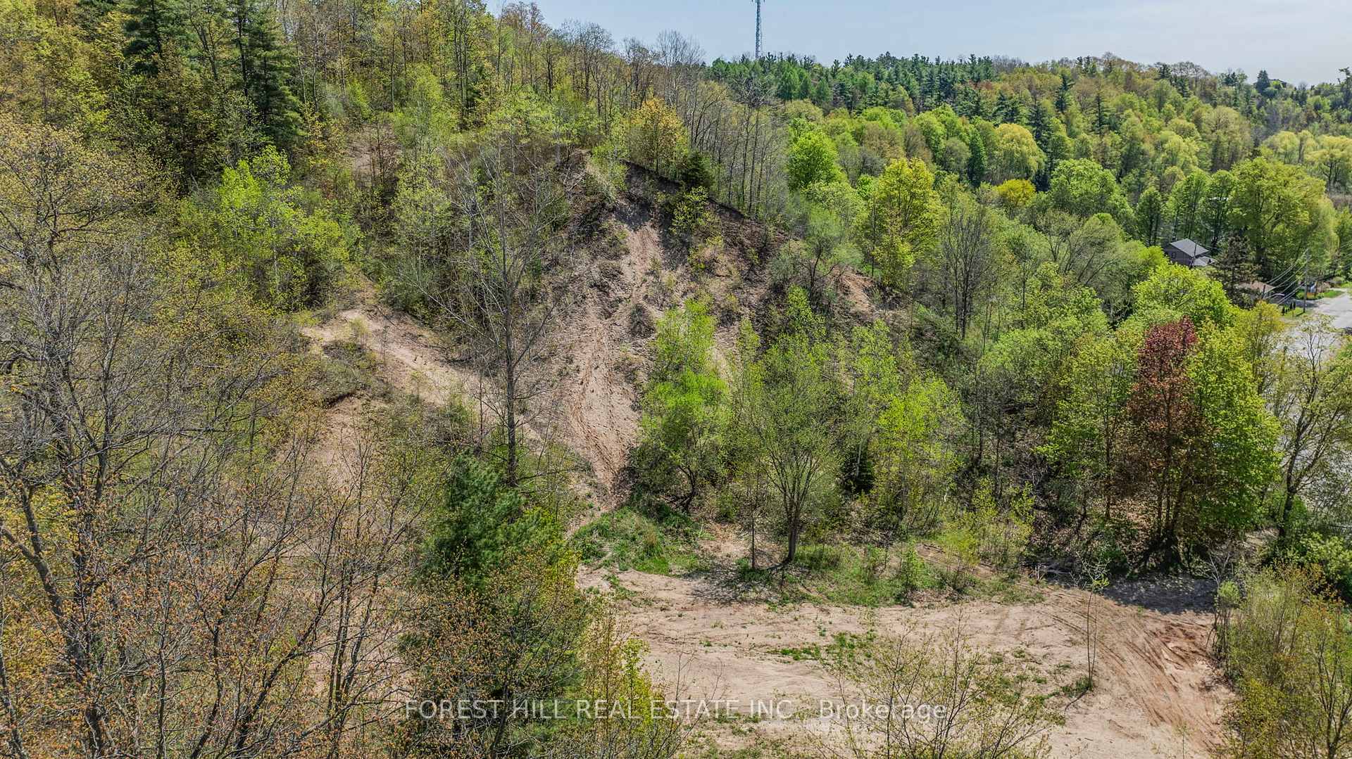 Photo 7 of 22 Main Street N, Halton Hills, Glen Williams — HOMEH