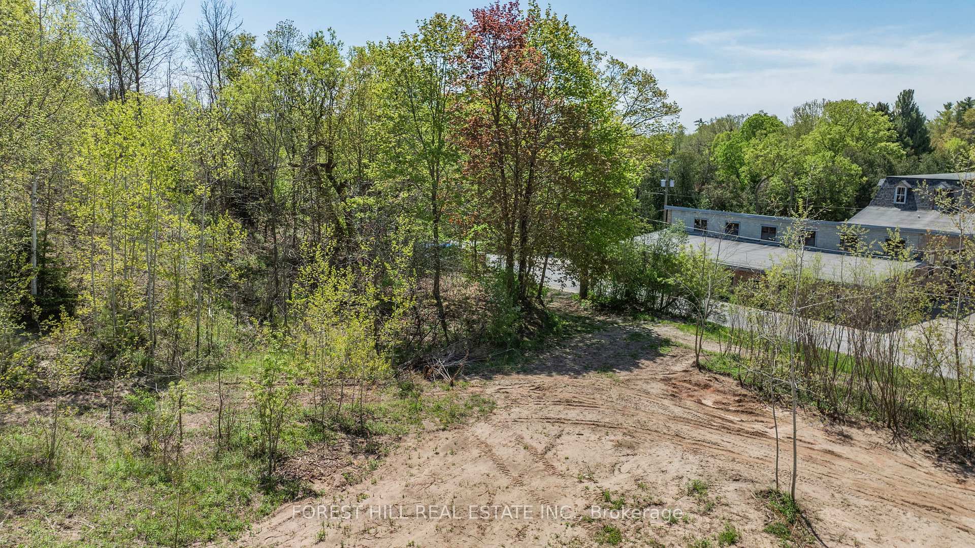 Photo 9 of 22 Main Street N, Halton Hills, Glen Williams — HOMEH
