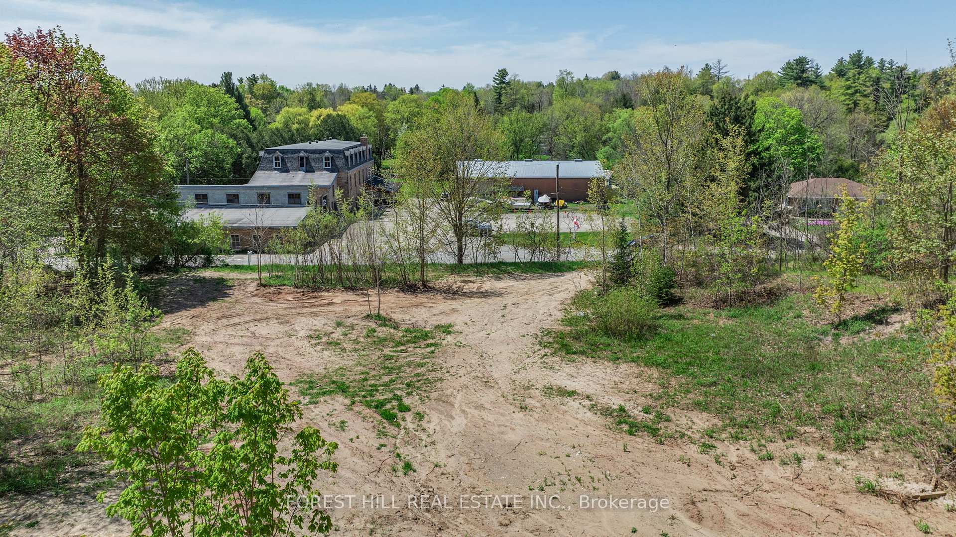 Photo 11 of 22 Main Street N, Halton Hills, Glen Williams — HOMEH